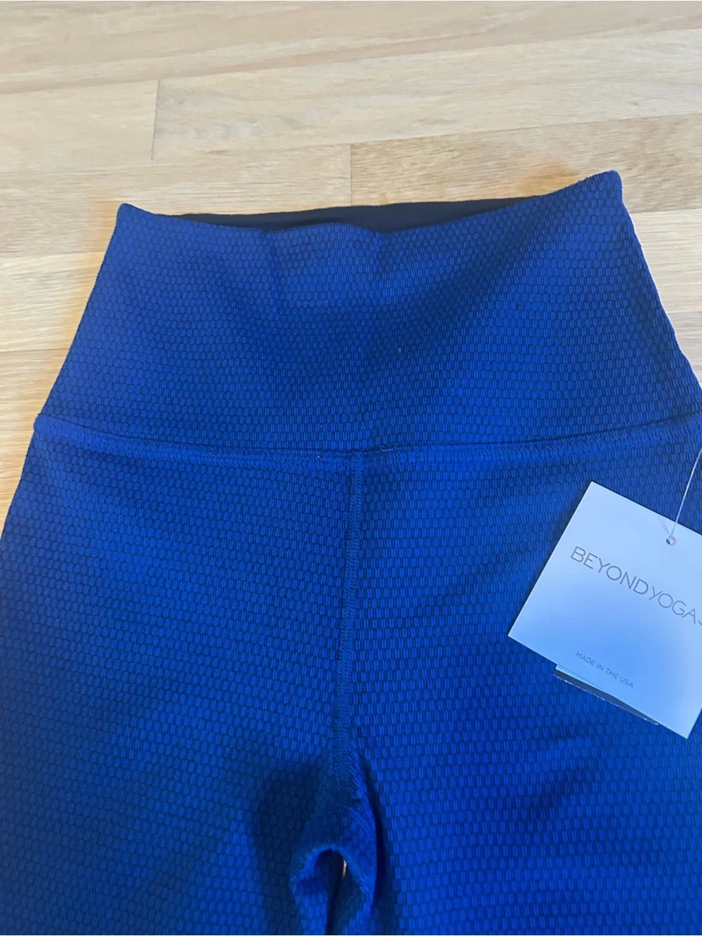 NWT Beyond Yoga Blue High-Waist Leggings with Black Mesh Panels